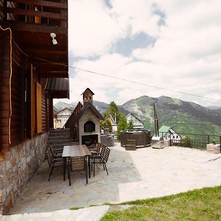 Villa Route Rugove Peja Exteriör bild