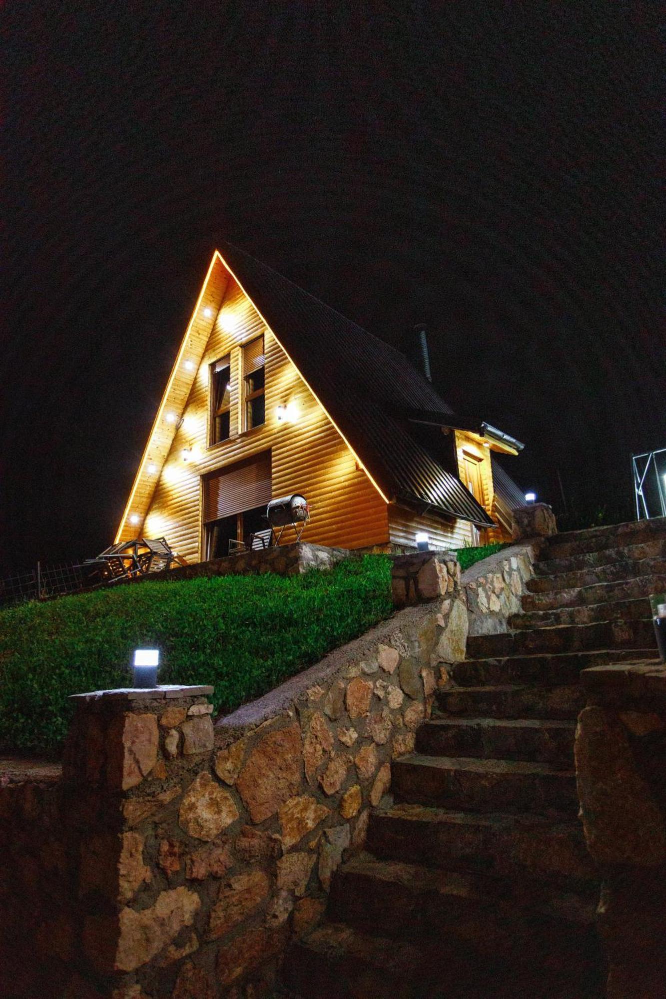 Villa Route Rugove Peja Exteriör bild
