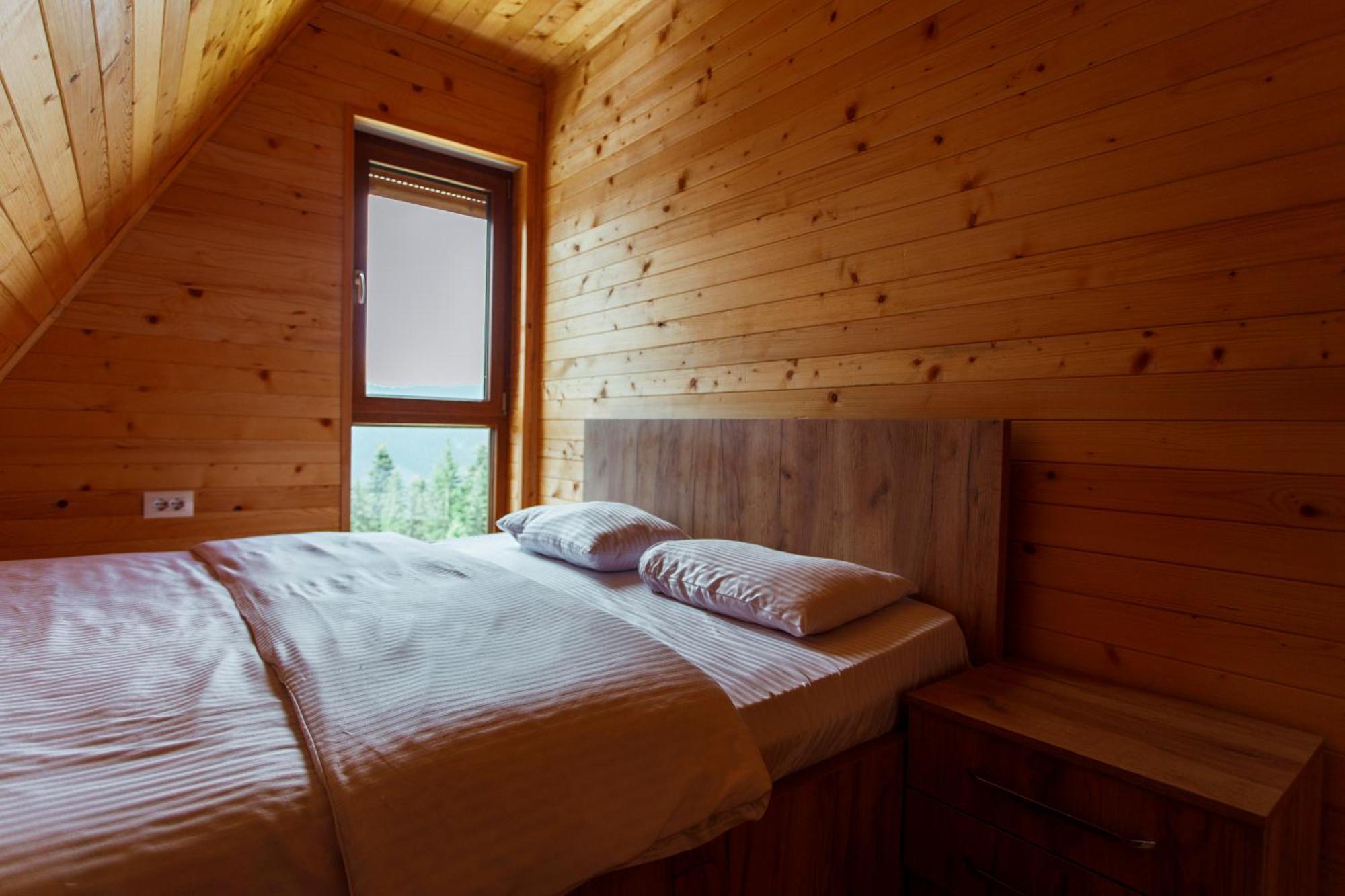 Villa Route Rugove Peja Exteriör bild